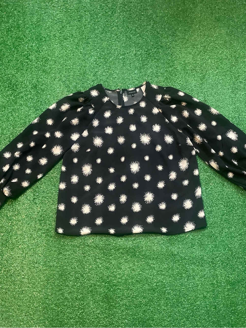 Who What Wear Black Blouse with White Burst Floral Print